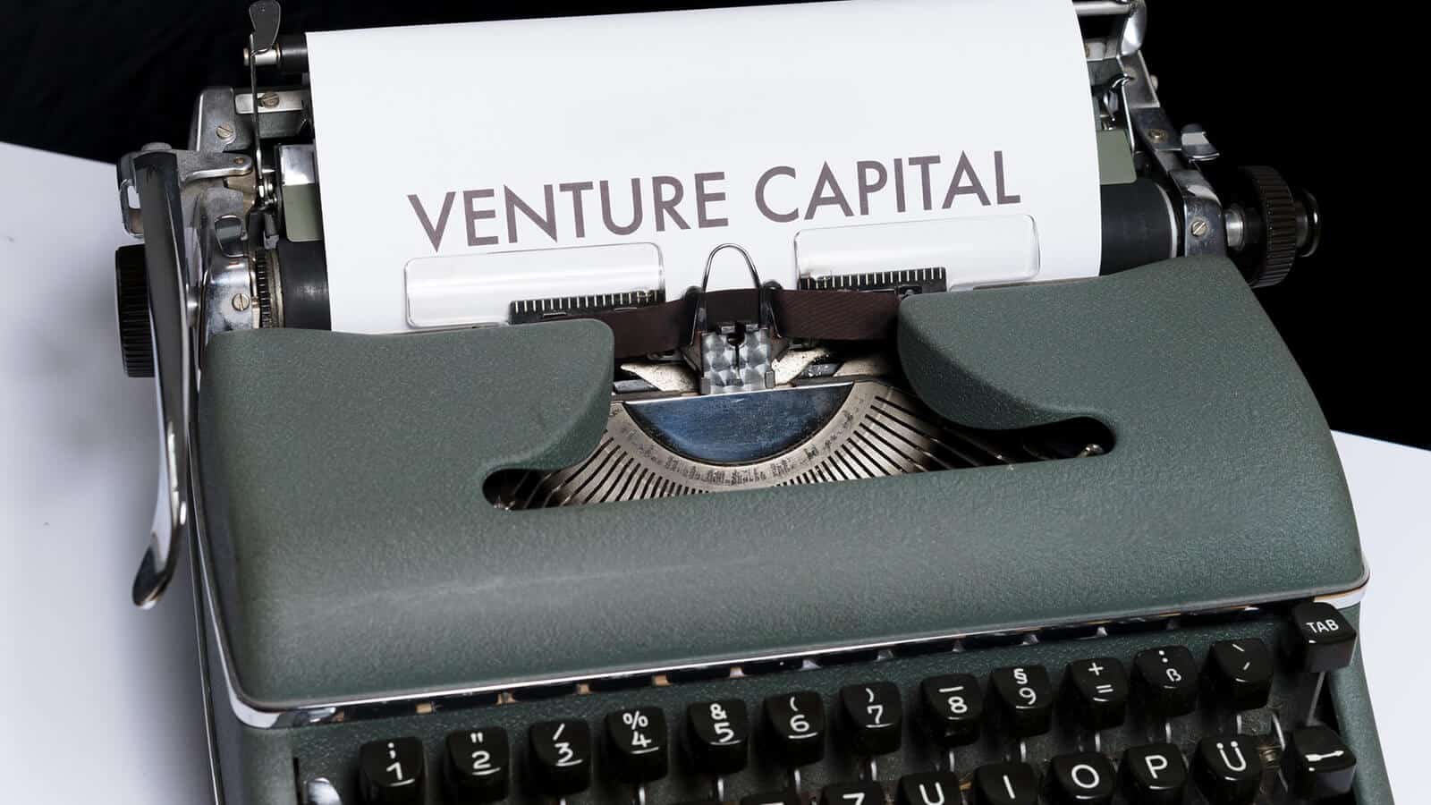 Venture-Capital-16000x900-2.jpg